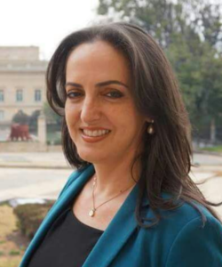 MARÍA FERNANDA CABAL MOLINA
